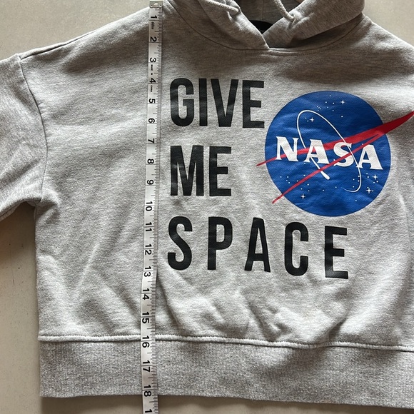 Chemistry women’s NASA cropped sweatshirt size M - Picture 4 of 5